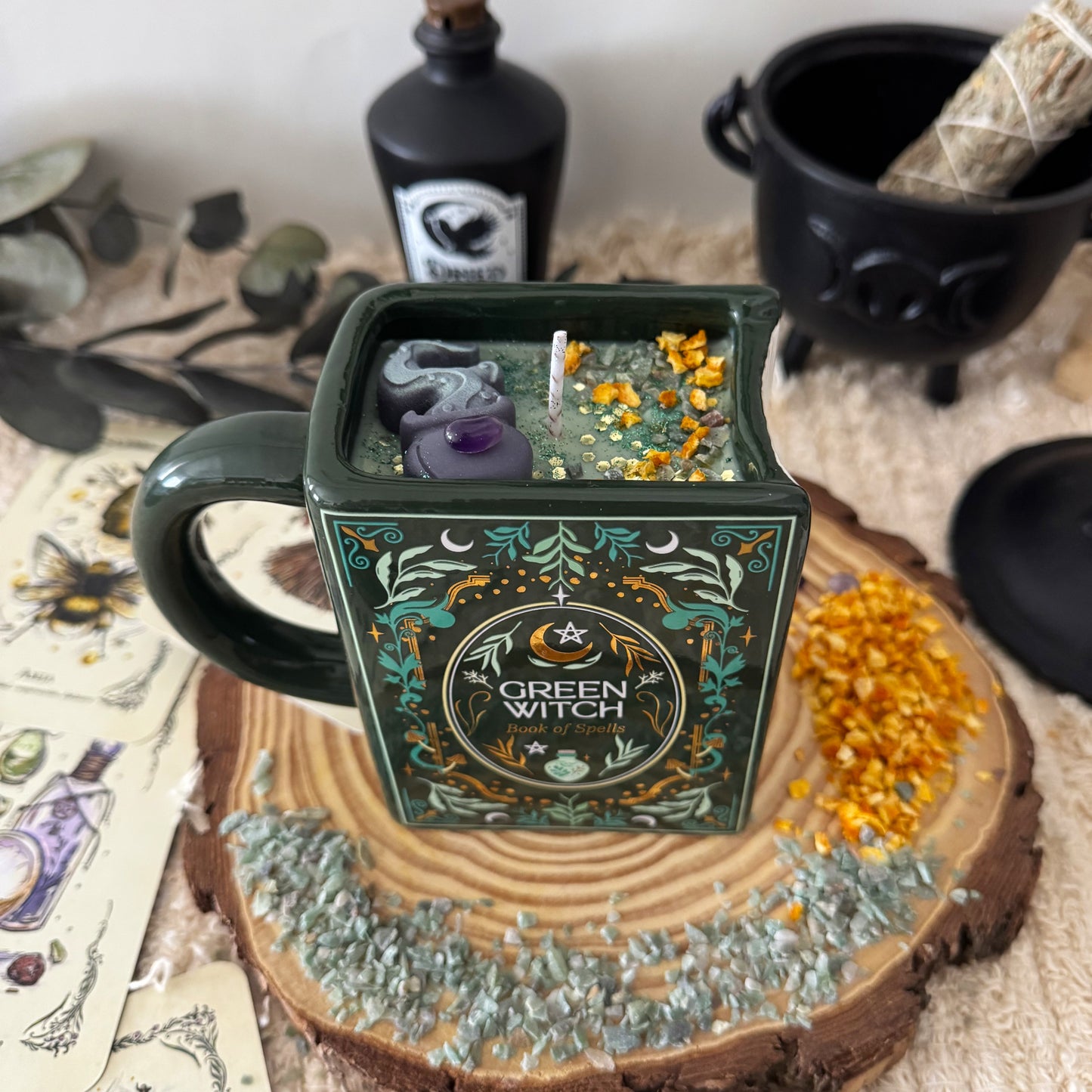Vela en Taza Bruja Verde
